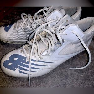 New Balance cleats, size 7 men( boys 7Y) white color